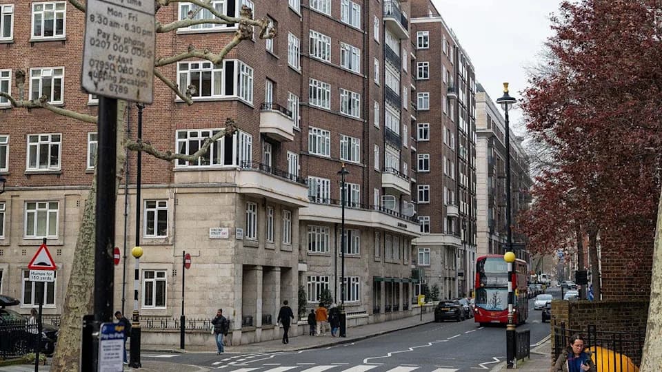 U Engleskoj se pojavljuju oglasi "samo za muslimane" koji navodno krše Zakon o jednakosti