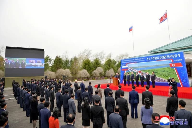 Rusija i Severna Koreja uskoro otvaraju drumski most preko reke Tumen