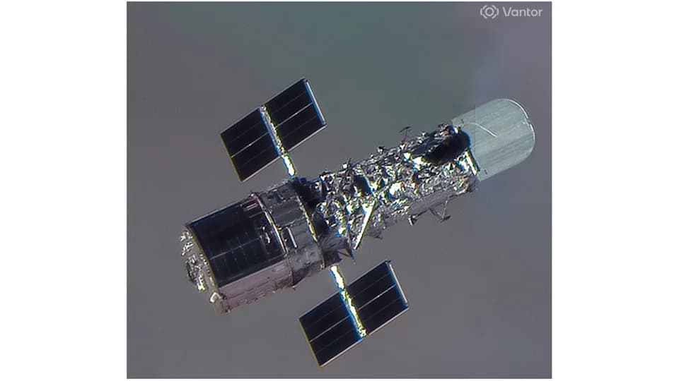 Satelit snimio Habl izbliza: zapanjujuća fotografija povodom 36. rođendana