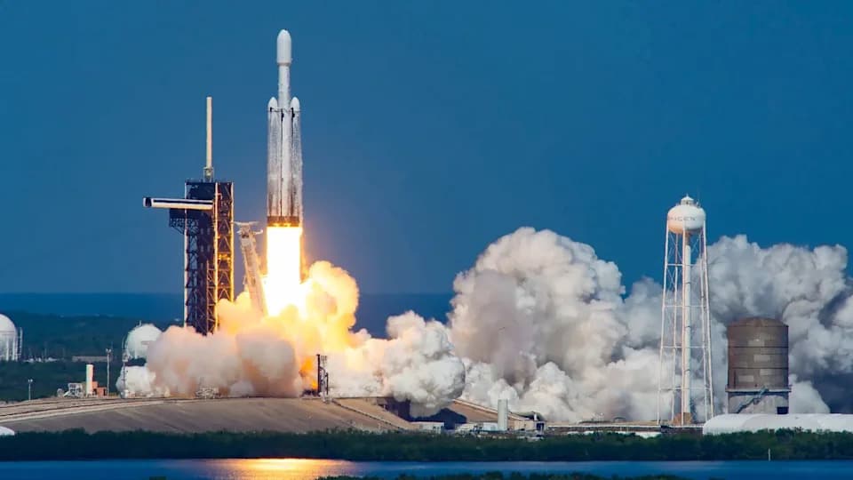 SpaceX Lansira Falcon Heavy 27. aprila — Pogledajte Uživo Lansiranje ViaSat‑3 F3
