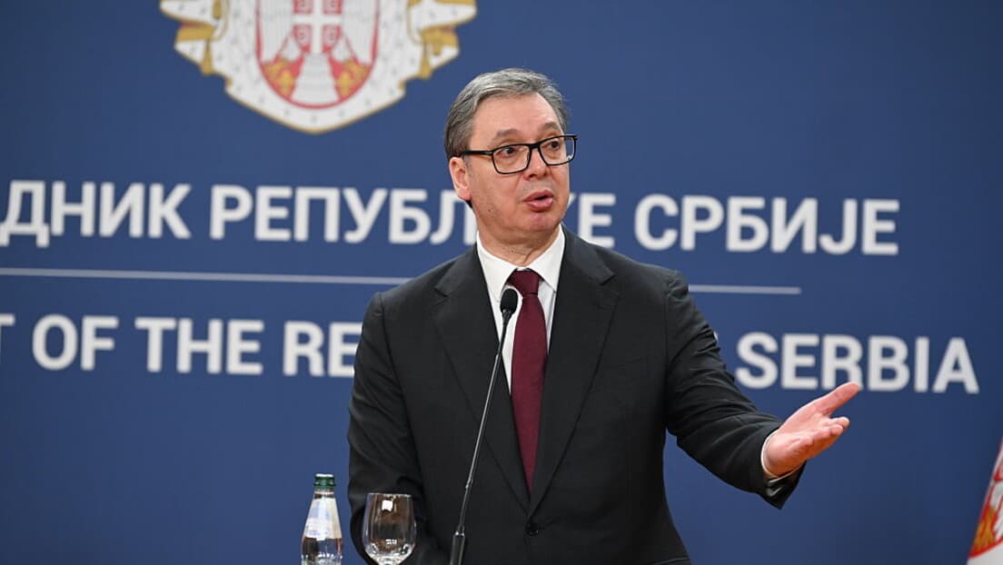 Vučić Alisteru Kembelu: Zapad sebe zove 'svetionikom demokratije', a Rusiju 'svetionikom zla' — to nije istina