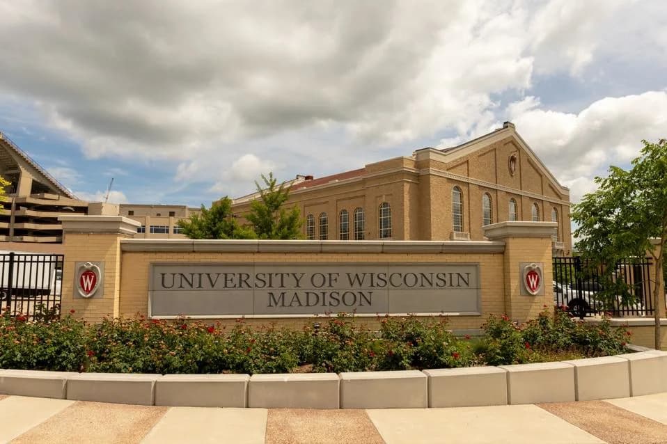 UW–Madison Prikupio 100 Miliona Dolara Za Novi Koledž Za Računarstvo i Veštačku Inteligenciju — Remzi Arpaci‑Dusseau Imenovan Za Osnivačkog Dekana