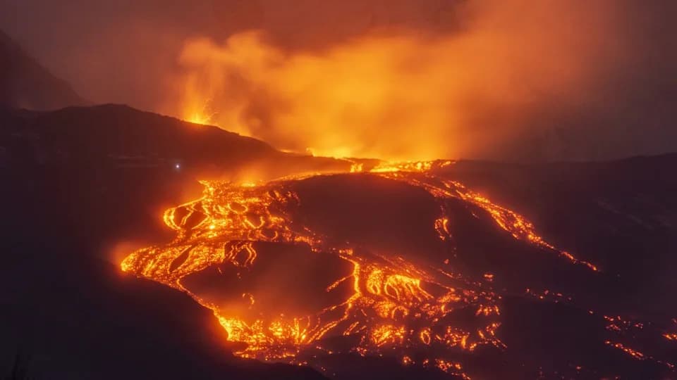 Etna Kao „Novi Tip Vulkanizma“: Magma Iz Zone Niske Brzine Probijena Tektonskim Deformacijama