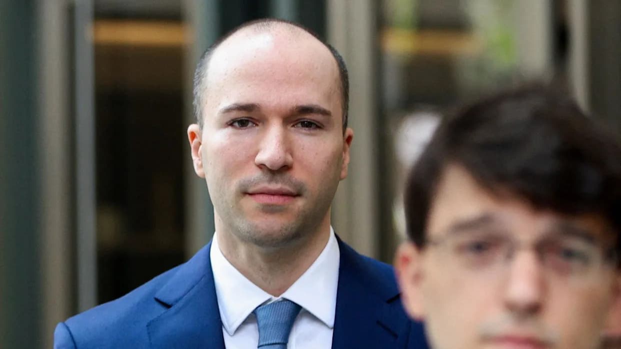 «Mislio sam da će me udariti» — Predsednik OpenAI Opisao Napet 2017. Sastanak Sa Elonom Muskom