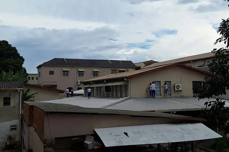 Tinejdžer Usmrtio Dvoje Zaposlenih u Školi u Brazilu — 13-Godišnjak Uhvaćen, Očuh Uhapšen