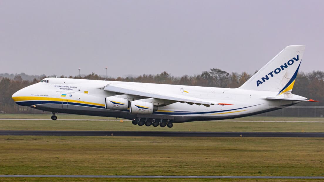 Veliki Antonov An-124 Primećen u Prištini — Šta Je Mogao Doneti?