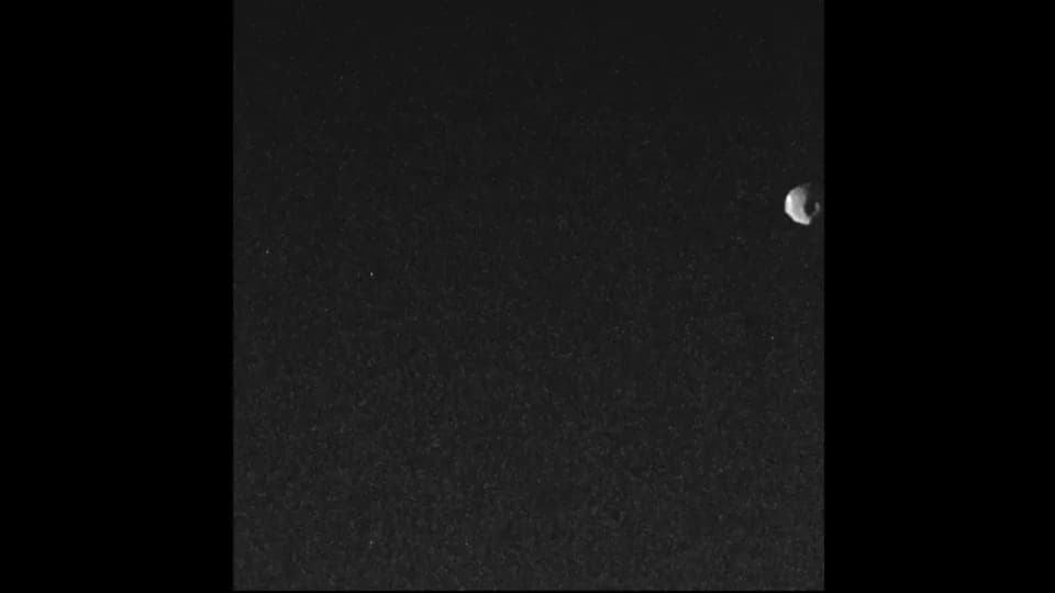 Juno Snimio Mesec Thebe Izbliza — Neočekivana Fotografija SRU Kamere