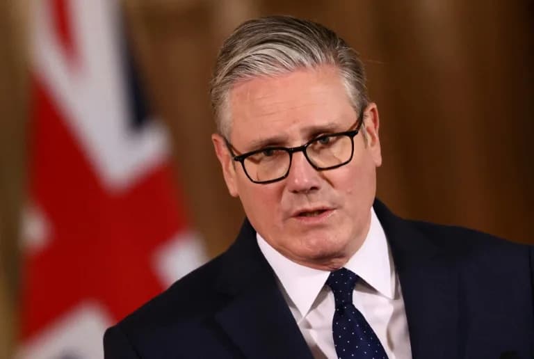 Starmer Pod Pritiskom — Najavljuje „reset“ Nakon Katastrofalnih Lokalnih Rezultata