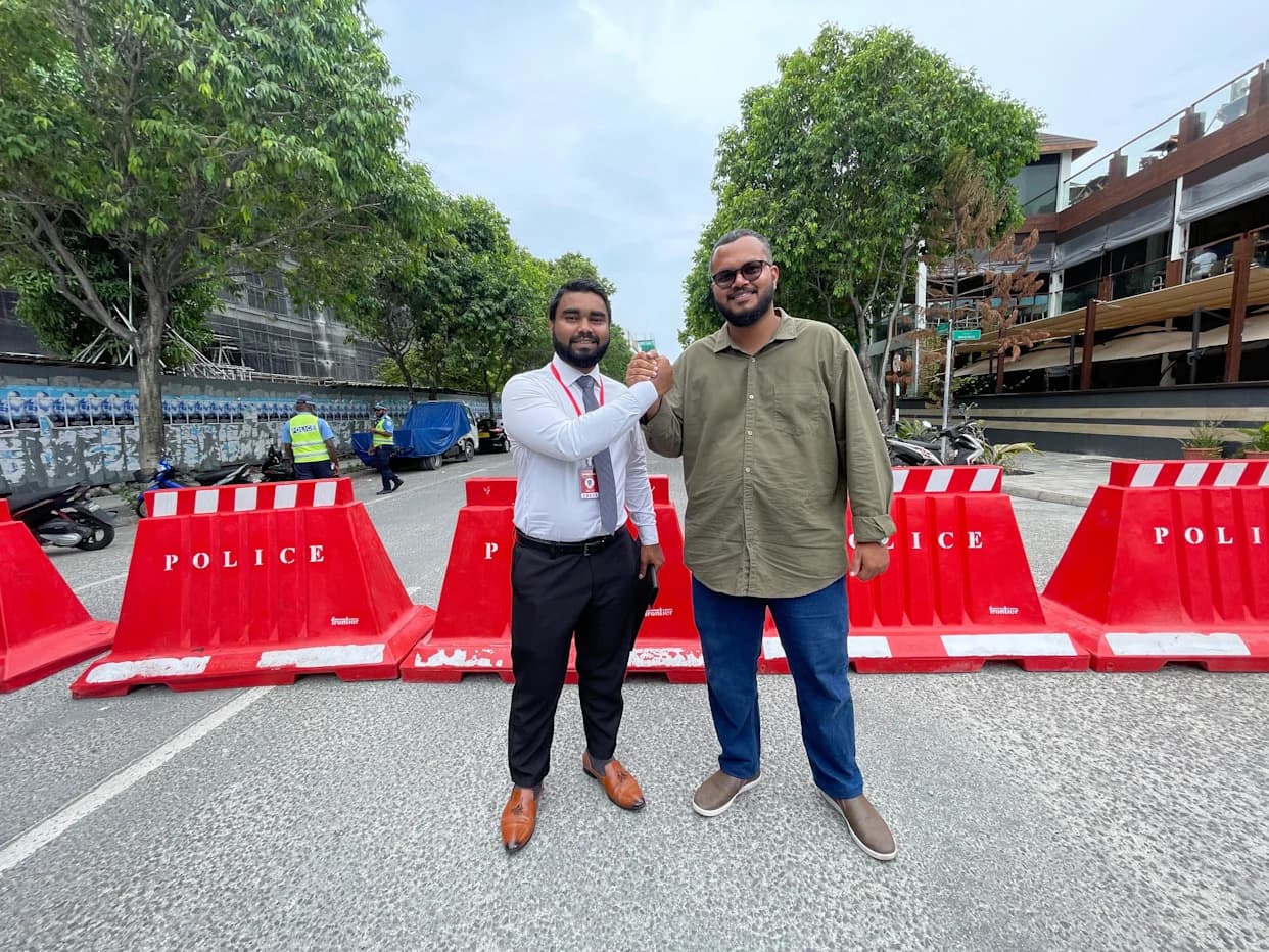 Maldivi: Dvojica novinara Adhadhu osuđeni nakon objave dokumentarca koji optužuje predsednika