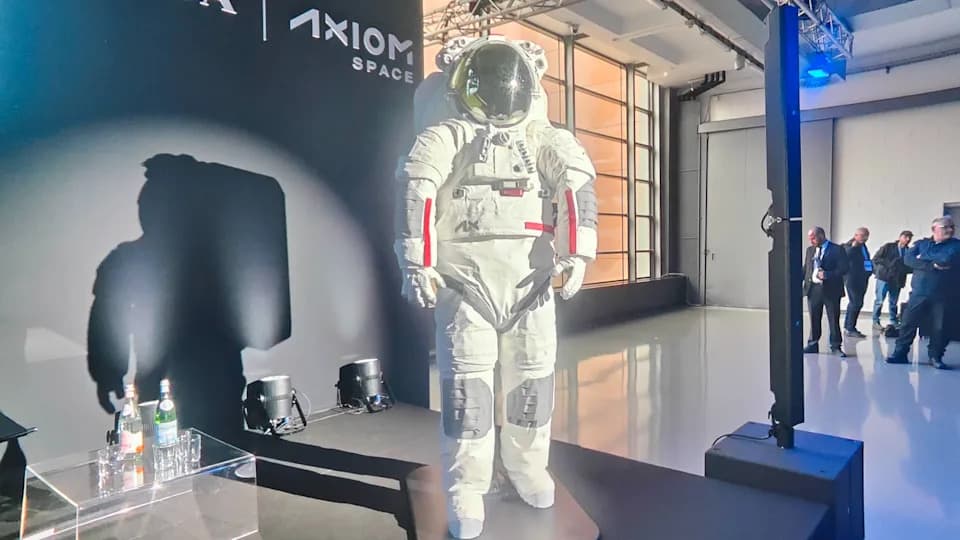 Prada Na Mesecu: Kako Su Prada i Axiom Space Dizajnirali Odelа Za Misije Artemis