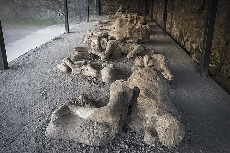 Otkriven "lekar iz Pompeje": hirurški instrumenti u gipsanom odlivku otkrivaju profesiju žrtve