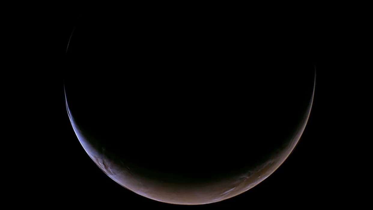 Eteričan Polumesec Marsa: NASA-in Brod Psyche Snimio Zapanjujuću Fotografiju Tokom Gravitacionog Asista