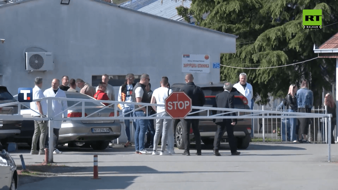 Protesti u Gračanici: Mirni skupovi podrške uhapšenim direktorima i radnicima (VIDEO)