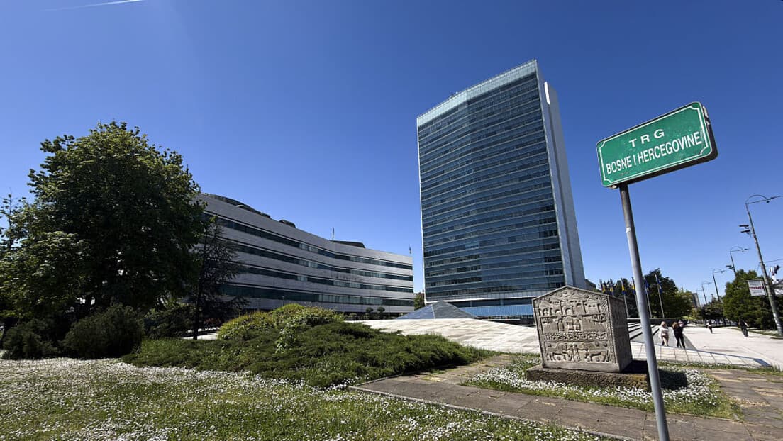 Murphy Optužio Izetbegovića Za Navodnu Saglasnost O Podeli BiH — Sarajevo Eksplodiralo