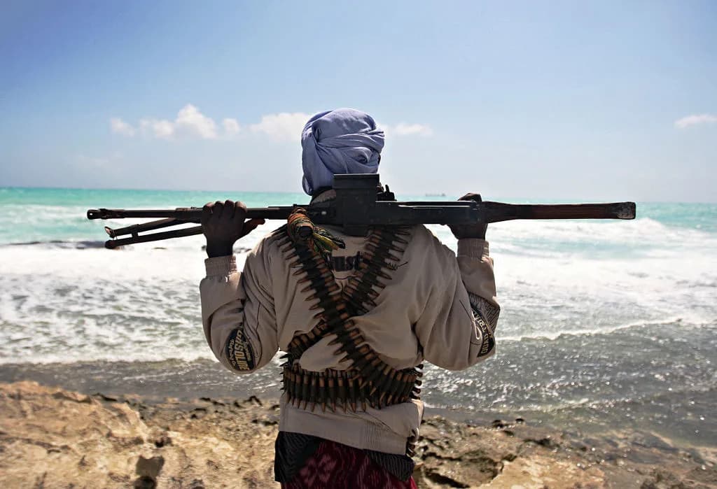 Kako Trampov Sukob s Iranom Otvara Prostor Somalijskim Piratima