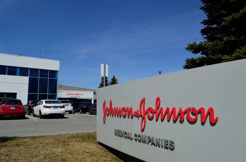 JNJ: Kombinacija RYBREVANT + LAZCLUZE Donosi Skoro 3,5 Godine Medijalnog Preživljavanja u NSCLC Studiji CHRYSALIS-2