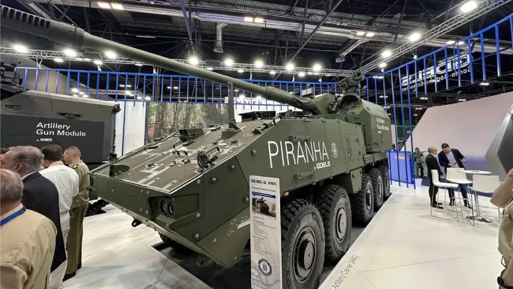 GDELS i KNDS Montirali 155 mm AGM Na Piranha 10×10 — Točkasta Samohodna Haubica Za NATO