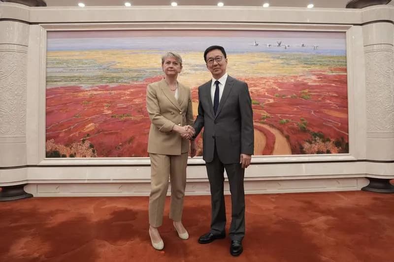 Cooper u Pekingu: Britanija i Kina Zajedno Za Pravilima Utemeljen Međunarodni Poredak