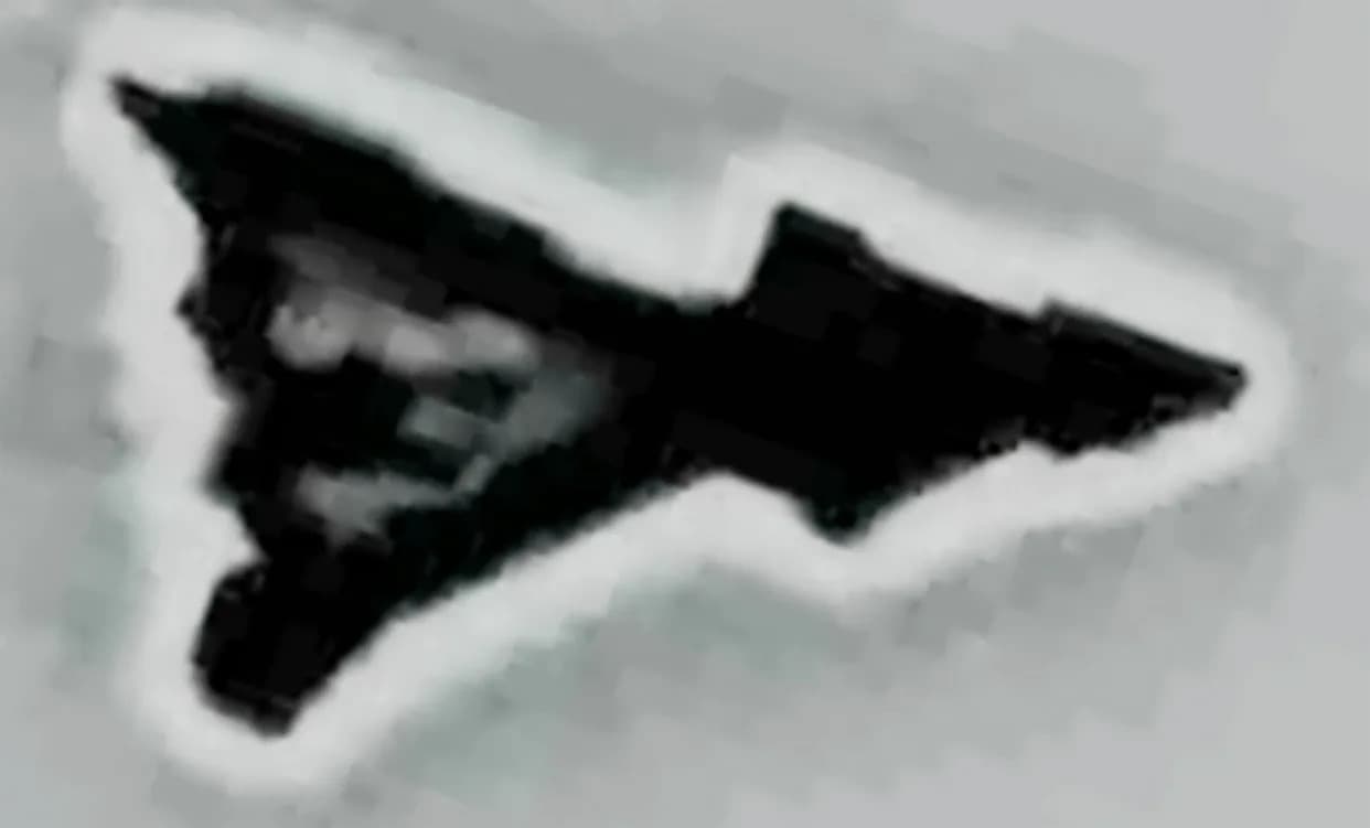 Da Li Je Ovo Prvi Pogled Na Letelicu Koja Je Rodila F-47? Termalna Snimka Iznad Area 51