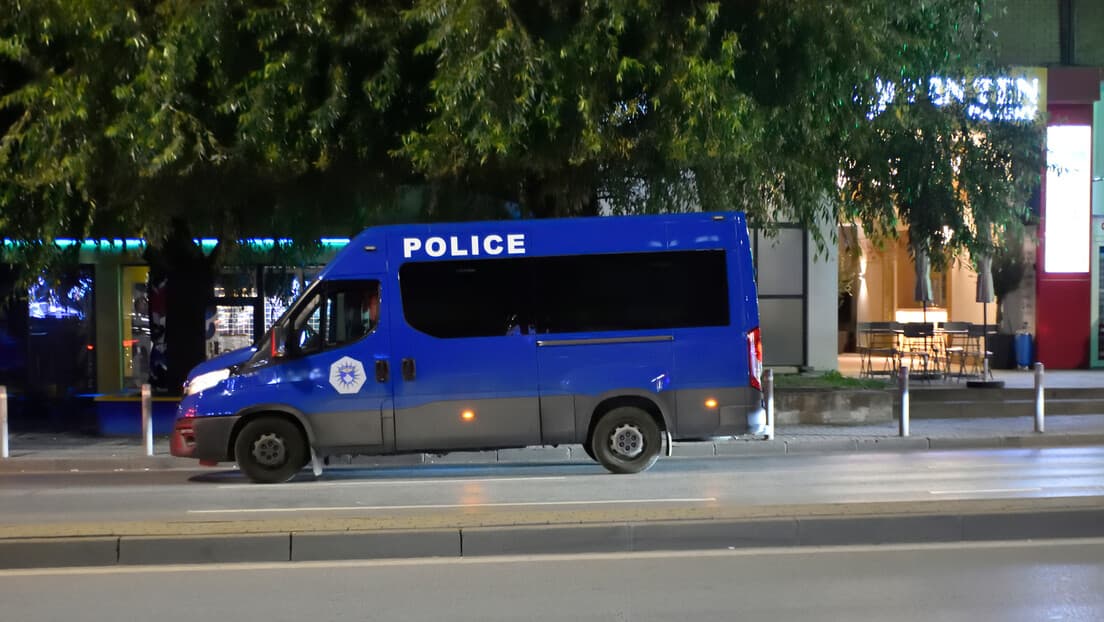 Specijalne Jedinice Kosovske Policije Pretresle Dom Aleksandra Trajkovića u Kosovo Polju