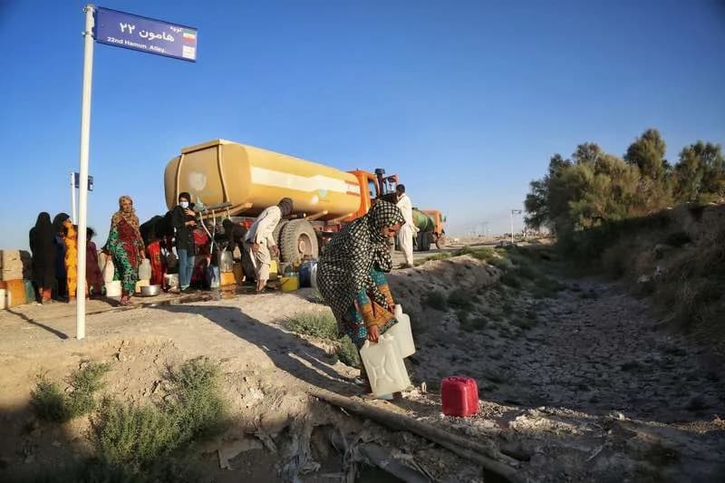Humanitarna kriza na iranskoj obali: Više od 20.000 ljudi bez vode nakon američkih udara