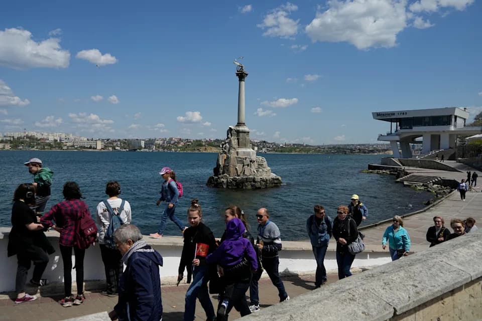 Kriza goriva na Krimu: Ukrajinski dronovi preseču snabdevanje, turistička sezona ugrožena