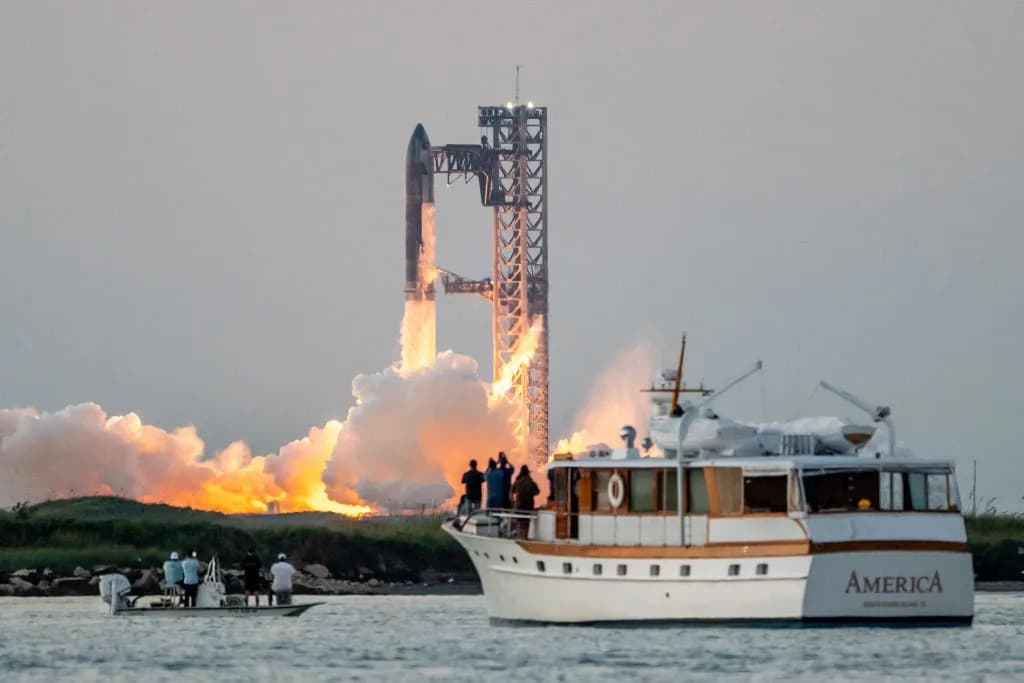 Deo rakete SpaceX Falcon 9 mogao bi udariti u Mesec 5. avgusta 2026. — sudar predviđen kod Einsteinovog kratera