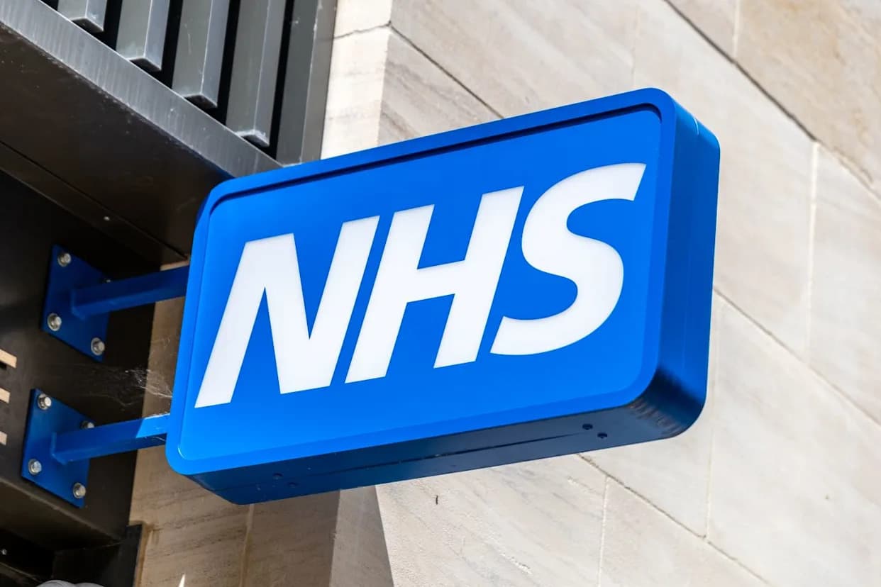 NHS Confed 2026: Kako AI Može Preoblikovati NHS — Liderstvo, Saradnja i Sigurnost Kao Ključ