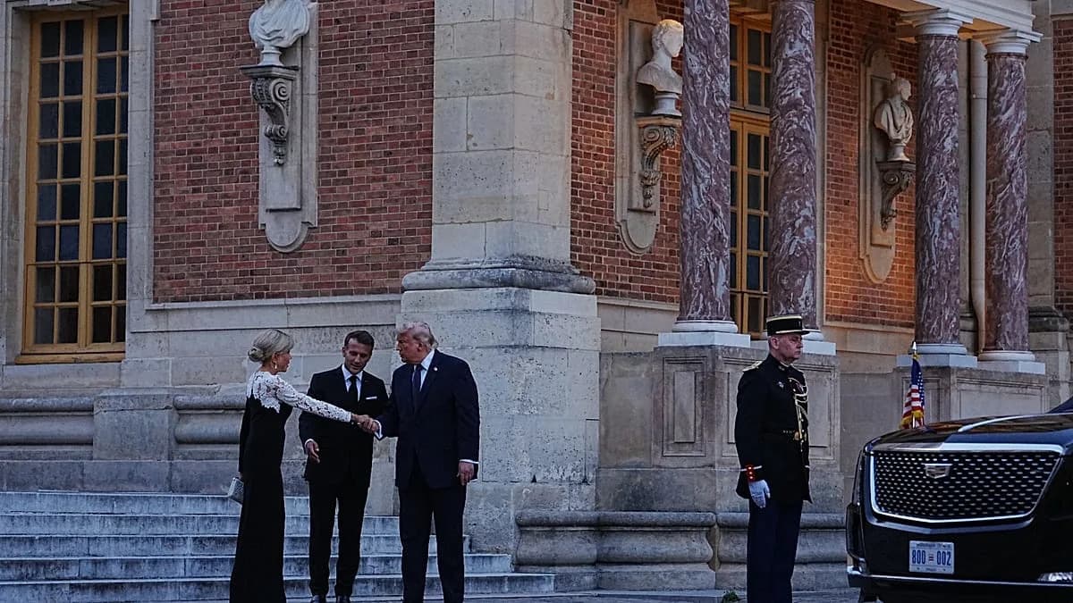 Trump Dočekan u Versaju: Privatna Večera Sa Makronom Nakon G7