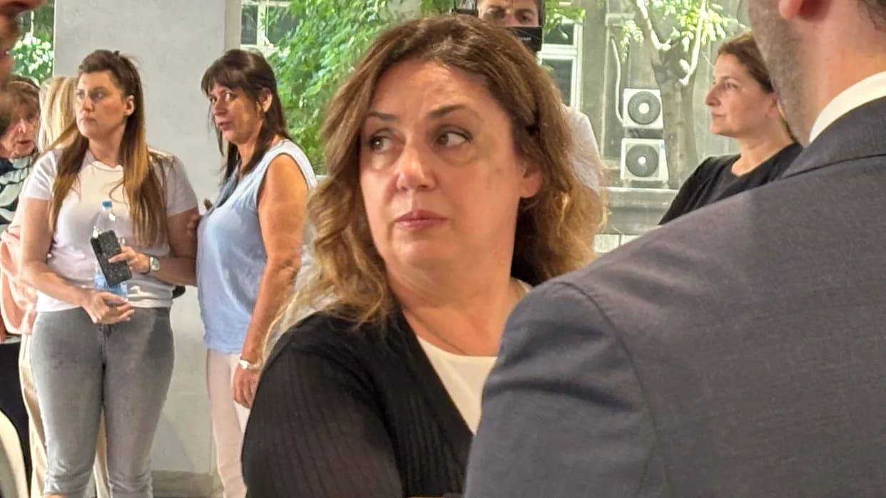 Roditelji osuđeni u ponovljenom suđenju za beogradsku školsku pucnjavu — otac 14 godina i 6 meseci, majka 2 godine i 11 meseci