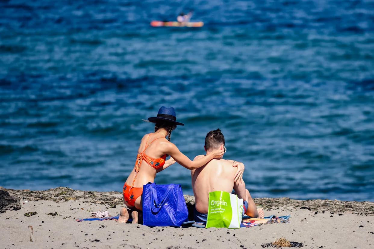 Dezinformacije o Kremama za Sunčanje Postaju Viralne na TikToku — Stručnjaci Upozoravaju