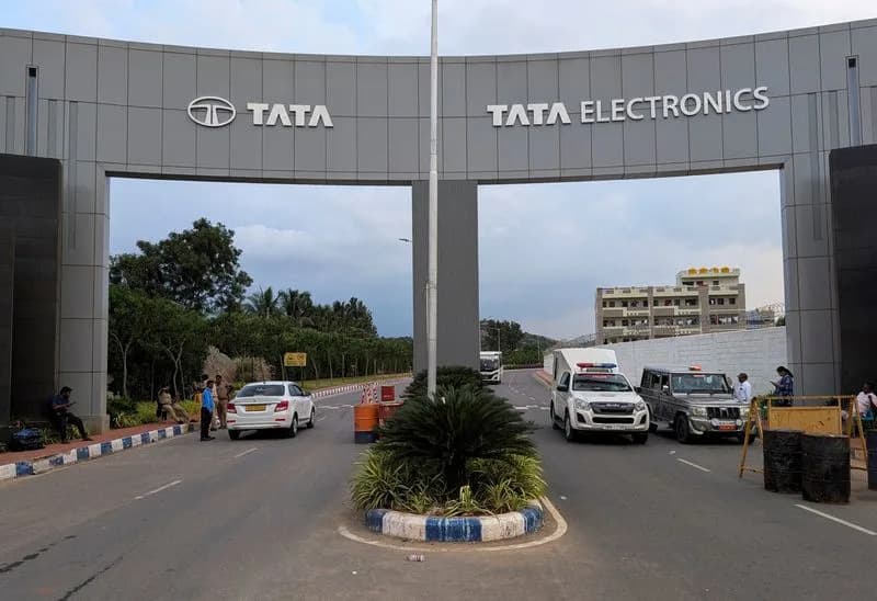 Sajber Napad Na Tata Electronics: World Leaks Tvrdi Da Je Objavio 200.000+ Fajlova Sa Navodnim Apple I Tesla Podacima
