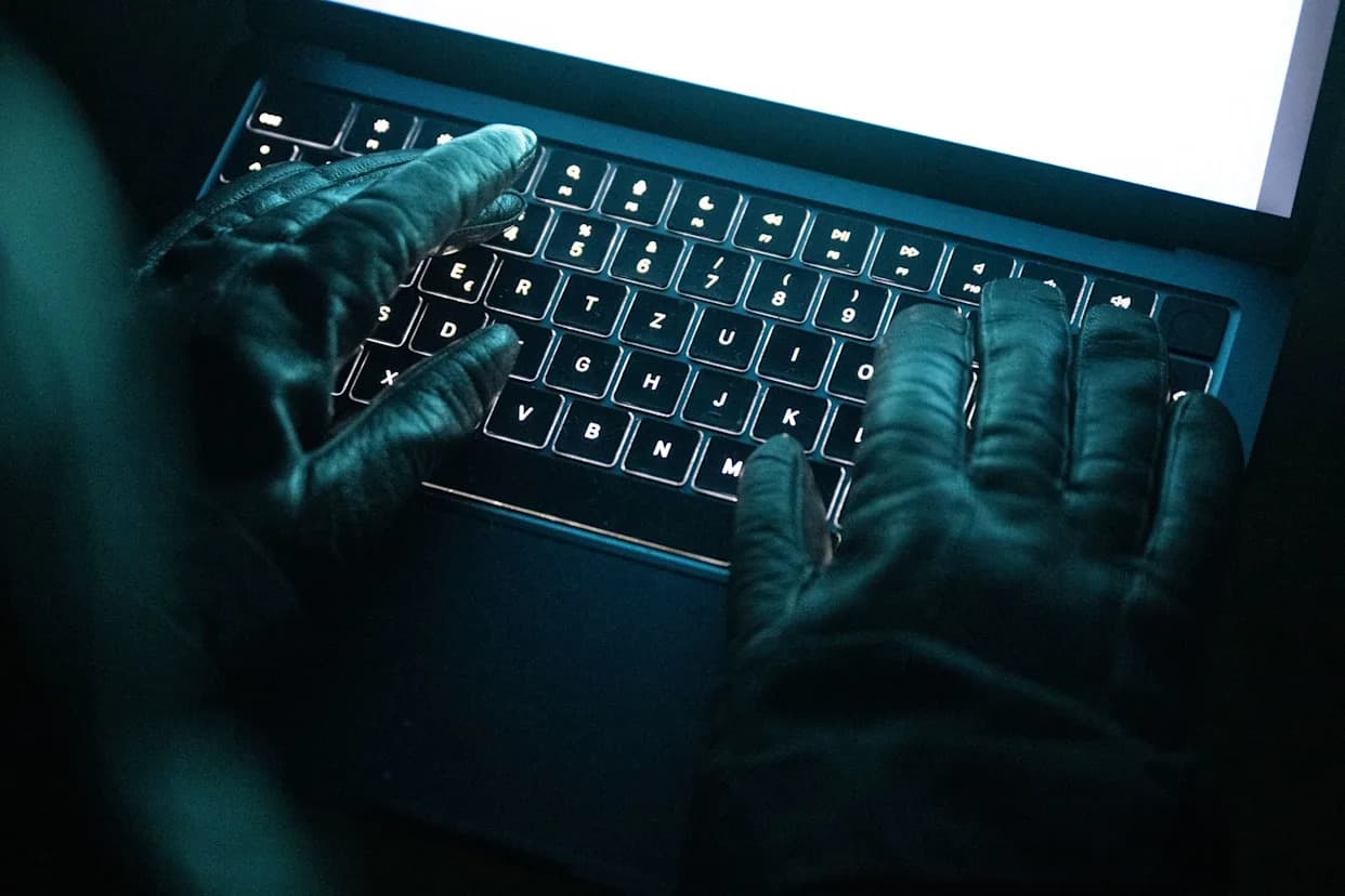 Microsoft, Europol i nemačka BKA oborili više od 200 C2 servera — AI i RICO razbili mrežu Amadey i StealC