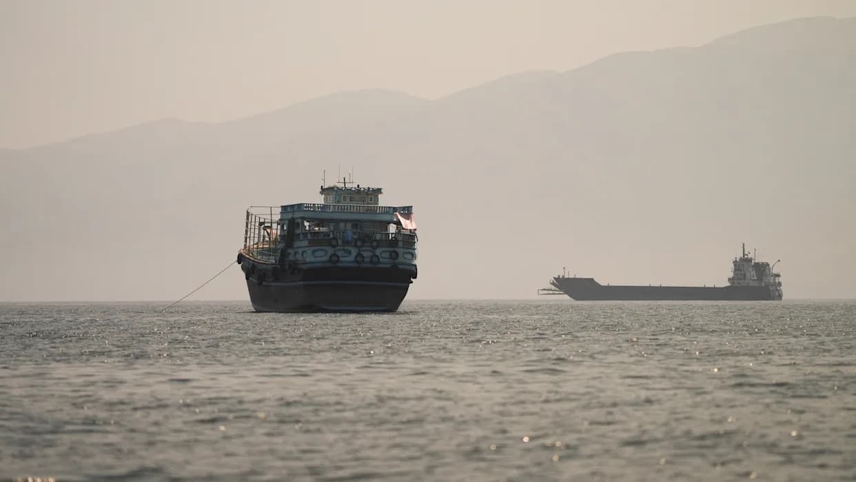 Iran Upozorava: Prelazi Kroz Hormuz Bez Dozvole Biće Sankcionisani
