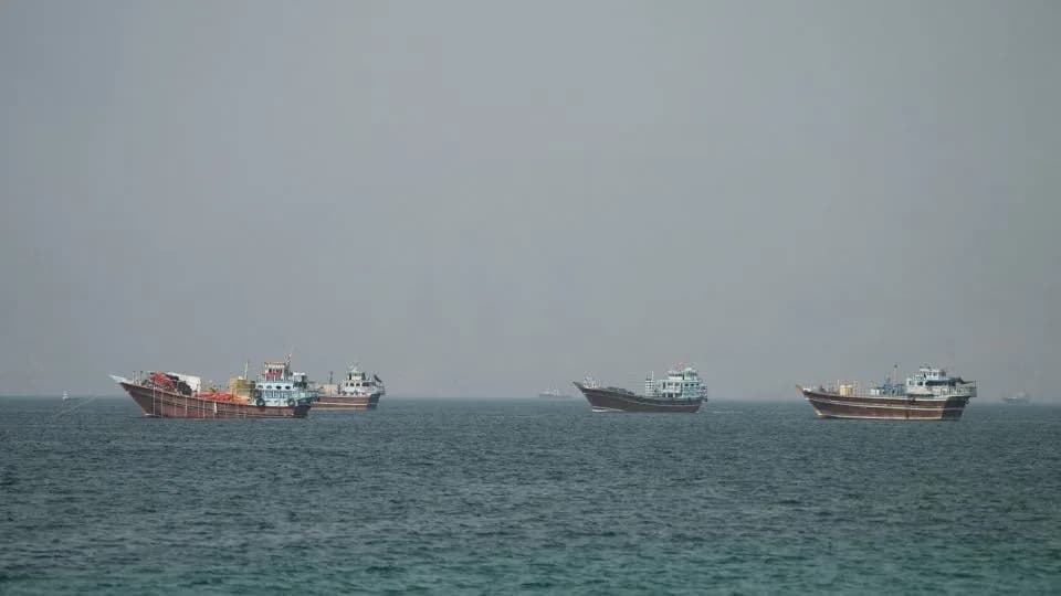 IMO Privremeno Pauzira Evakuaciju Kod Hormuškog Moreuza Nakon Napada Na Brod Koji SAD Povezuju Sa Iranom