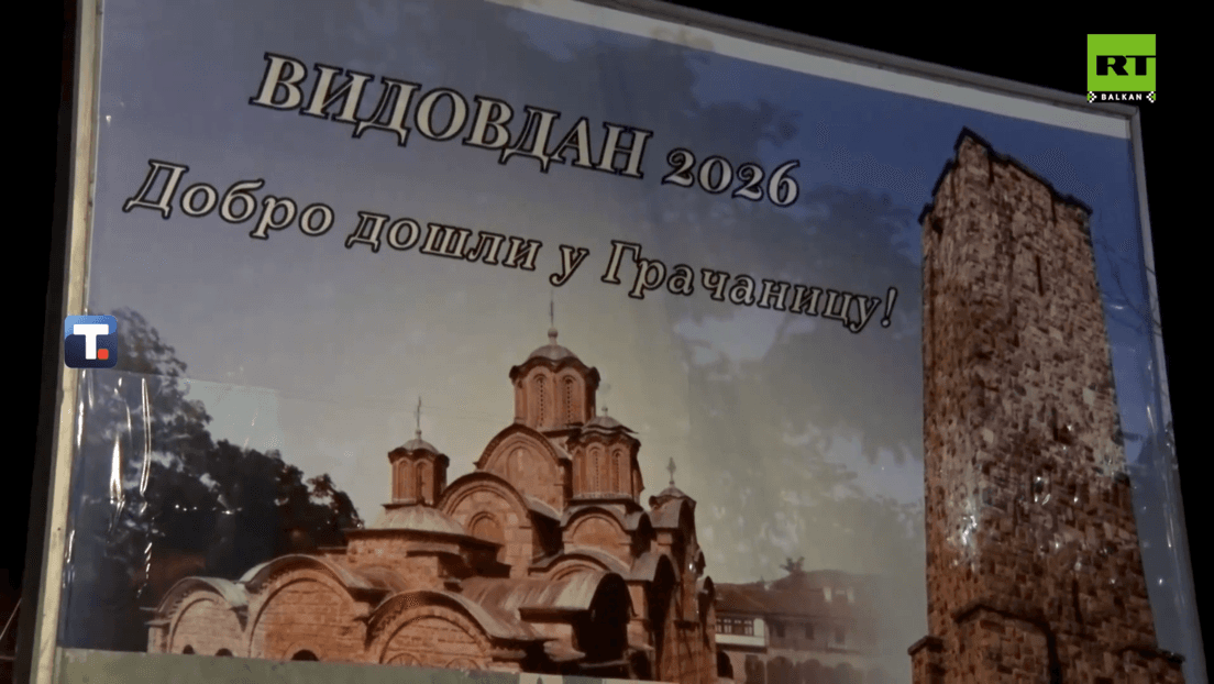 Bilbord "Vidovdan 2026" Postavljen Na Prilazu Gračanici, Dok Je Drugi Zabranjen