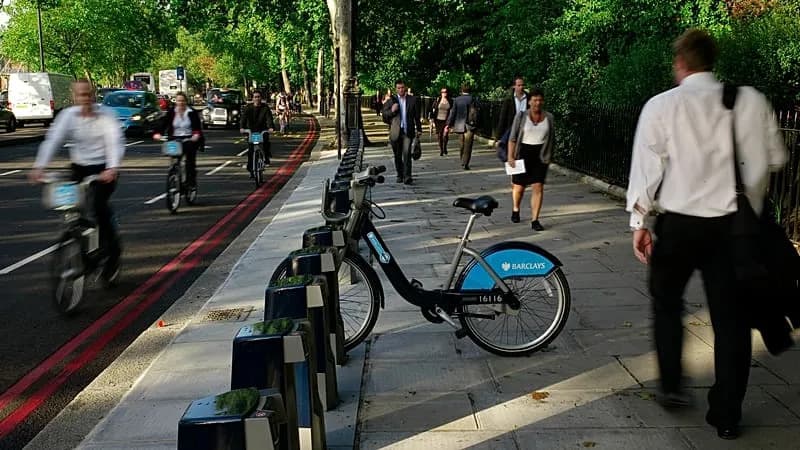 London: "Još jedan dan, još jedan lider" — reakcije na ostavku Keira Starmera
