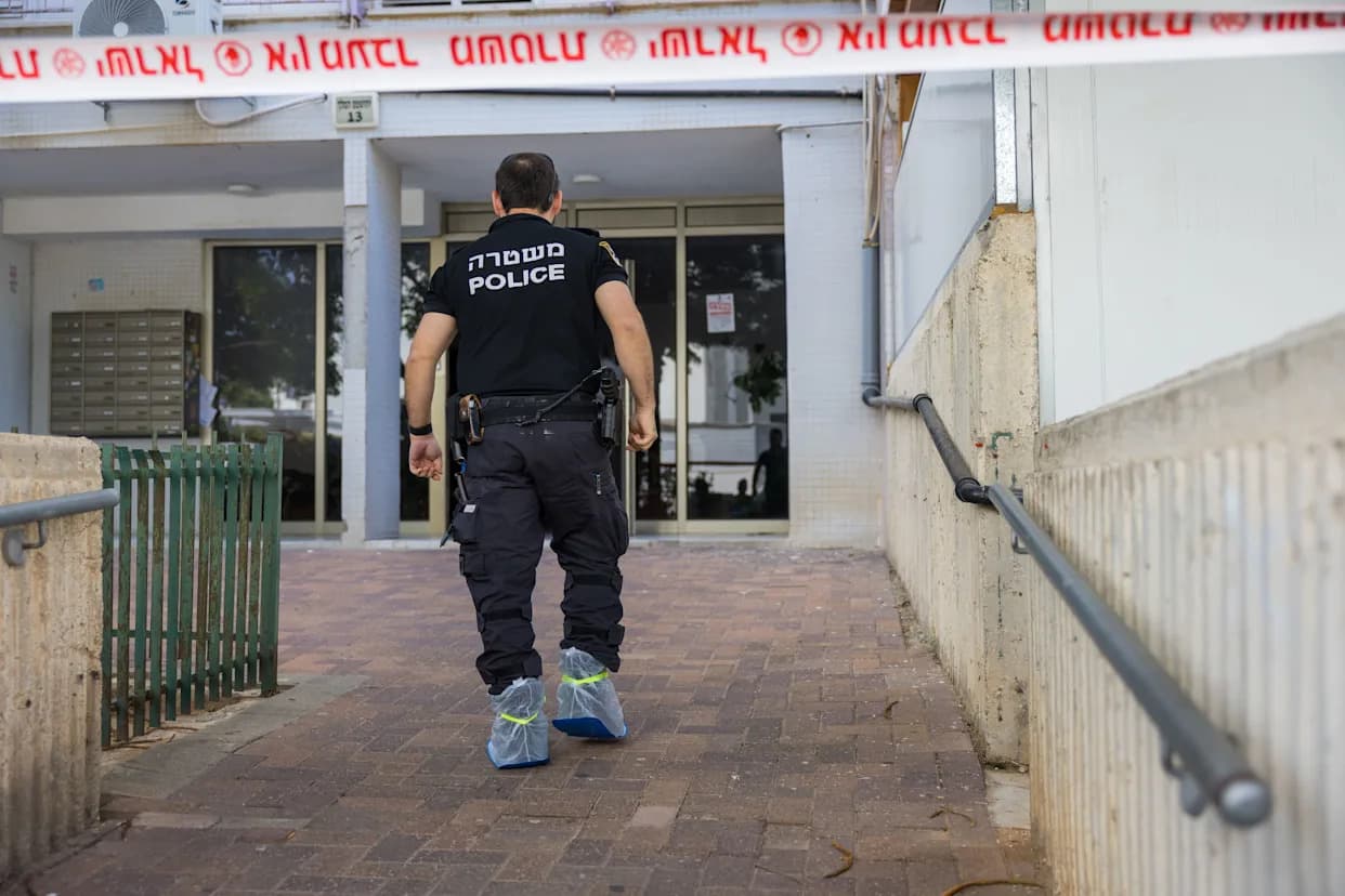 Haifa: Otkrivena laboratorija droge — oko 7 kg kanabisa zaplenjeno; u Tel Avivu privedeno devet osumnjičenih