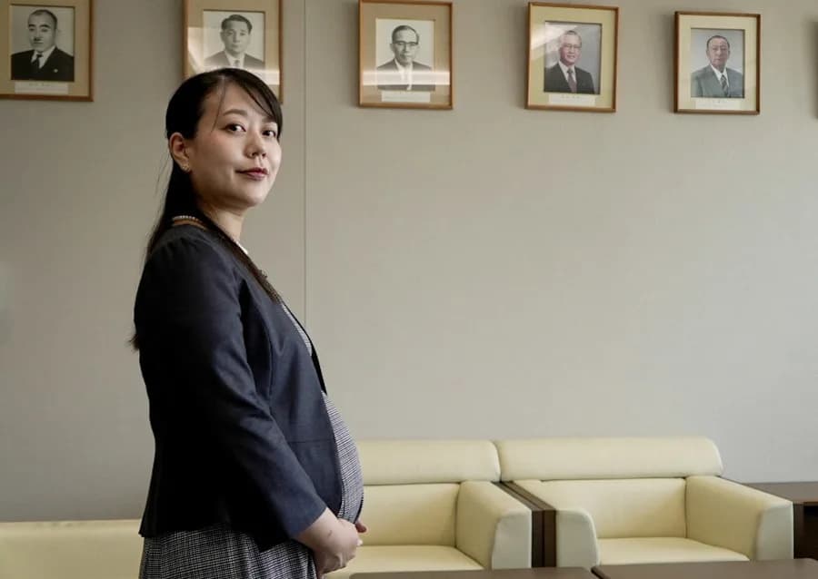 Prekretnica u Japanu: Gradonačelnica Yawate Prva Aktivna Gradonačelnica Koja Uzima Porodiljsko Odsustvo