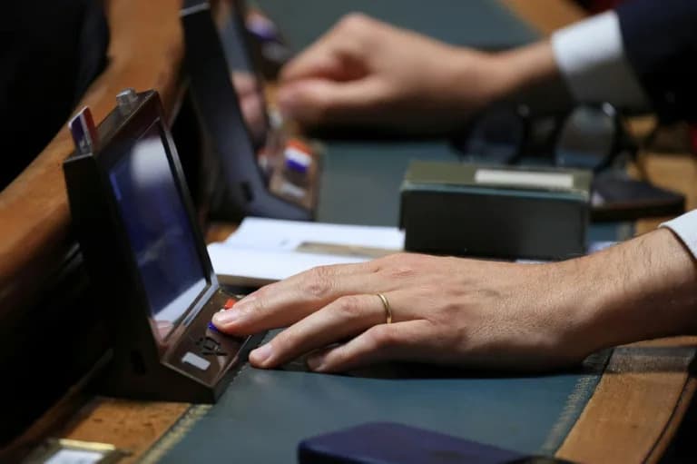 Francuska Vraća Dva Kontroverzna Pesticida, Ministarka Zaštite Životne Sredine Najavila Ostavku