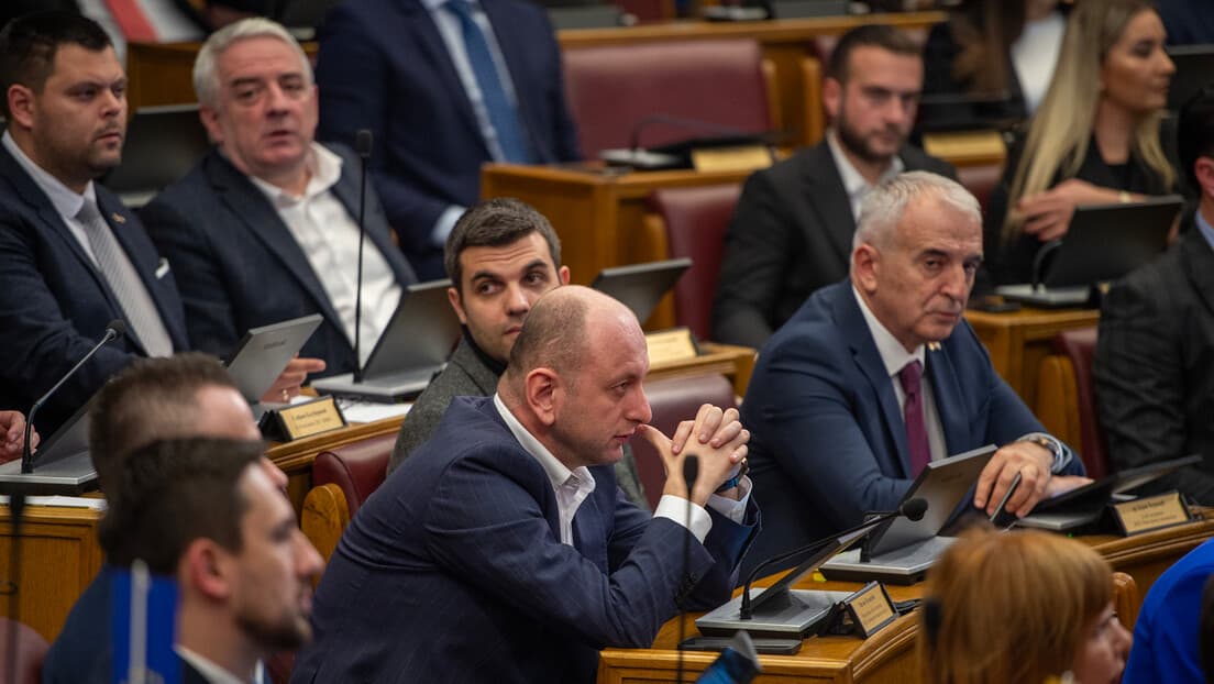 Knežević: Rekonstrukcija Vlade Crne Gore Je "Prljav Posao" — "Kula Od Karata" Koja Će Se Srušiti