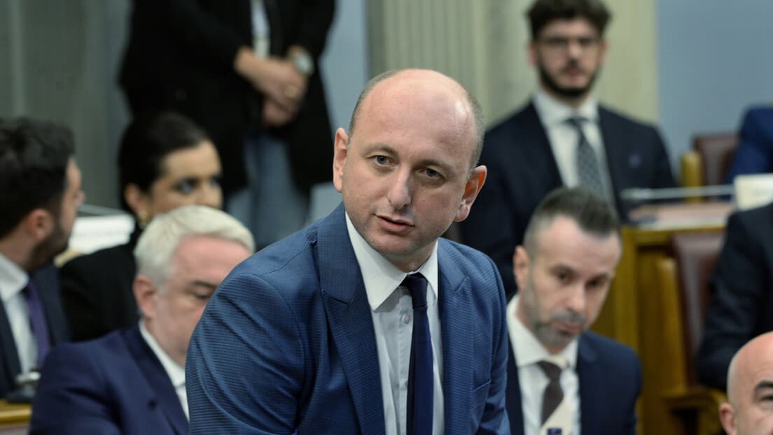 Knežević: Ambasador EU Navodno Zapretio Posle 'Otpriznavanja' Kosova — Šta Bi Na To Rekao Kralj Nikola?