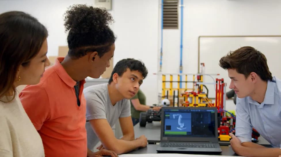 Pitt Predvodi AI‑Kvantni Projekat u okviru Genesis Misije DOE — Automatsko Otkrivanje u Hemiji i Nauci o Materijalima