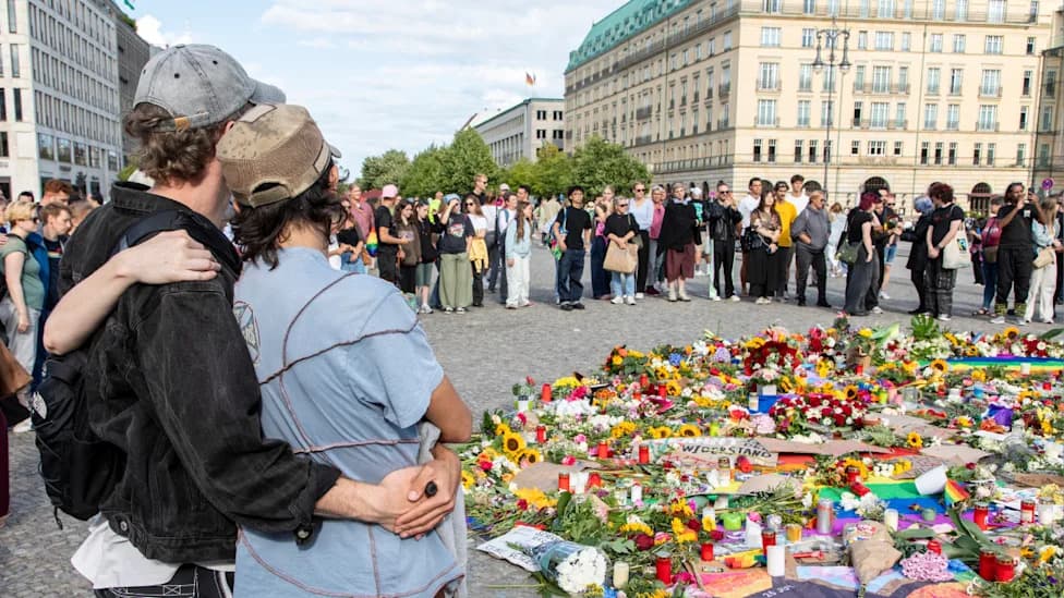 Preživela sam napad na Berlin Pride — Ne dozvolite desnici da zloupotrebi našu tugu