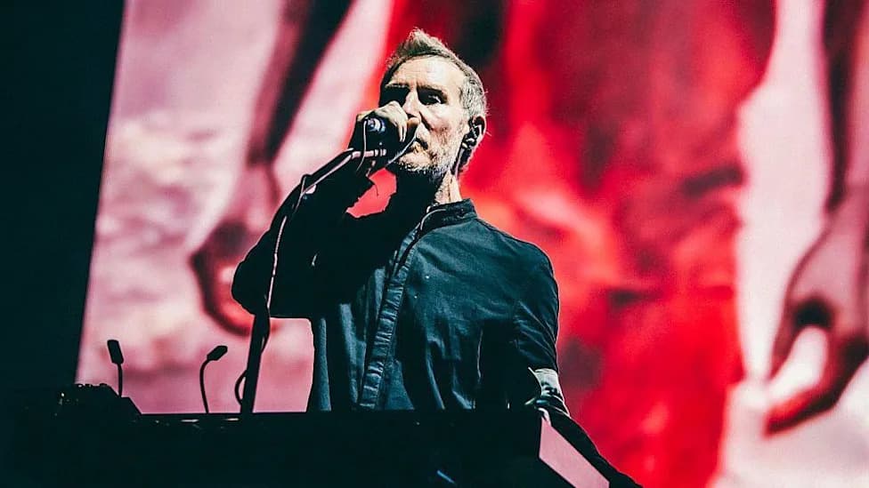 Massive Attack pod istragom u Singapuru nakon isticanja palestinske zastave na koncertu
