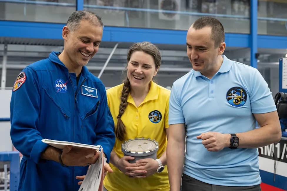 Uživo: Jessica Meir i Anil Menon Izlaze u Svemir — Svemirska Šetnja Sa ISS 6. Avgusta