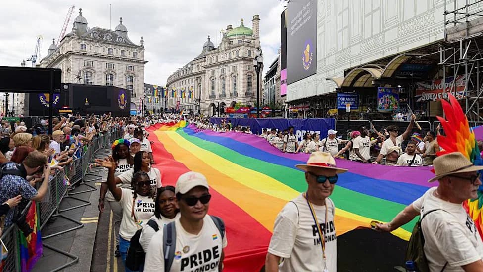 London Kandiduje Za WorldPride 2032: Globalni Konkurs Za Logo I 60 Godina Od Prvog Marša