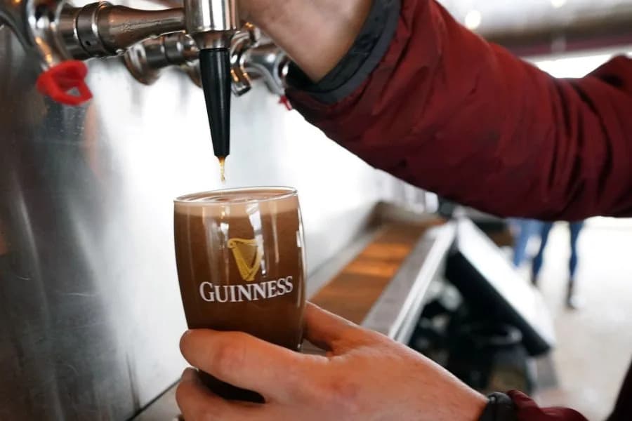 Otkrivena boca Guinnessa stara 162 godine — moguća rekreacija piva iz 1864.