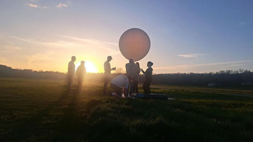 NASA Će 12. Avgusta Pratiti Totalno Pomračenje Sunca Balonima i Avionom WB-57