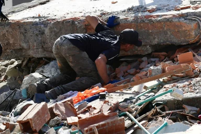 Pereira posle razornog zemljotresa: „grad-zombi“, najmanje 240 poginulih — spasioci i volonteri pretražuju ruševine